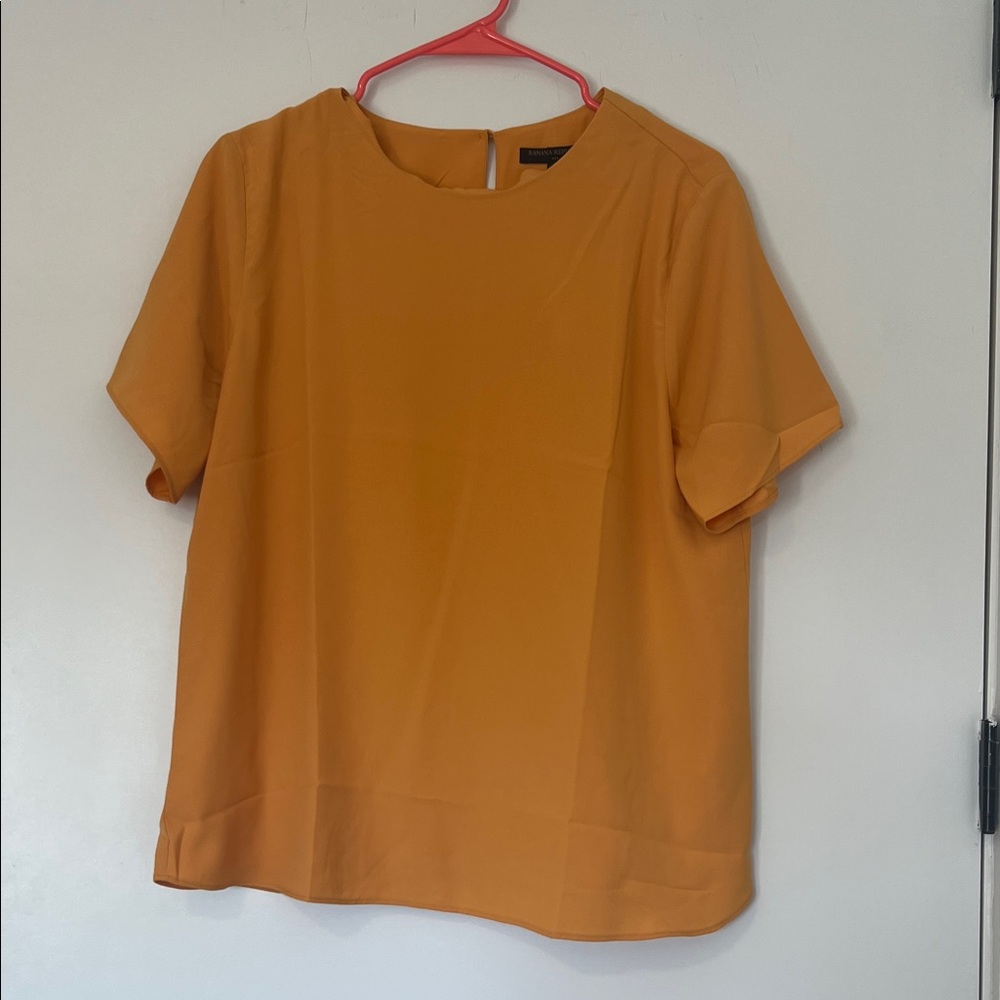 Women's Mustard/Orange Top